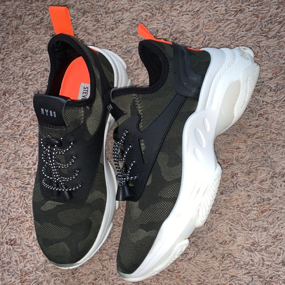Steve Madden NY90 in camo